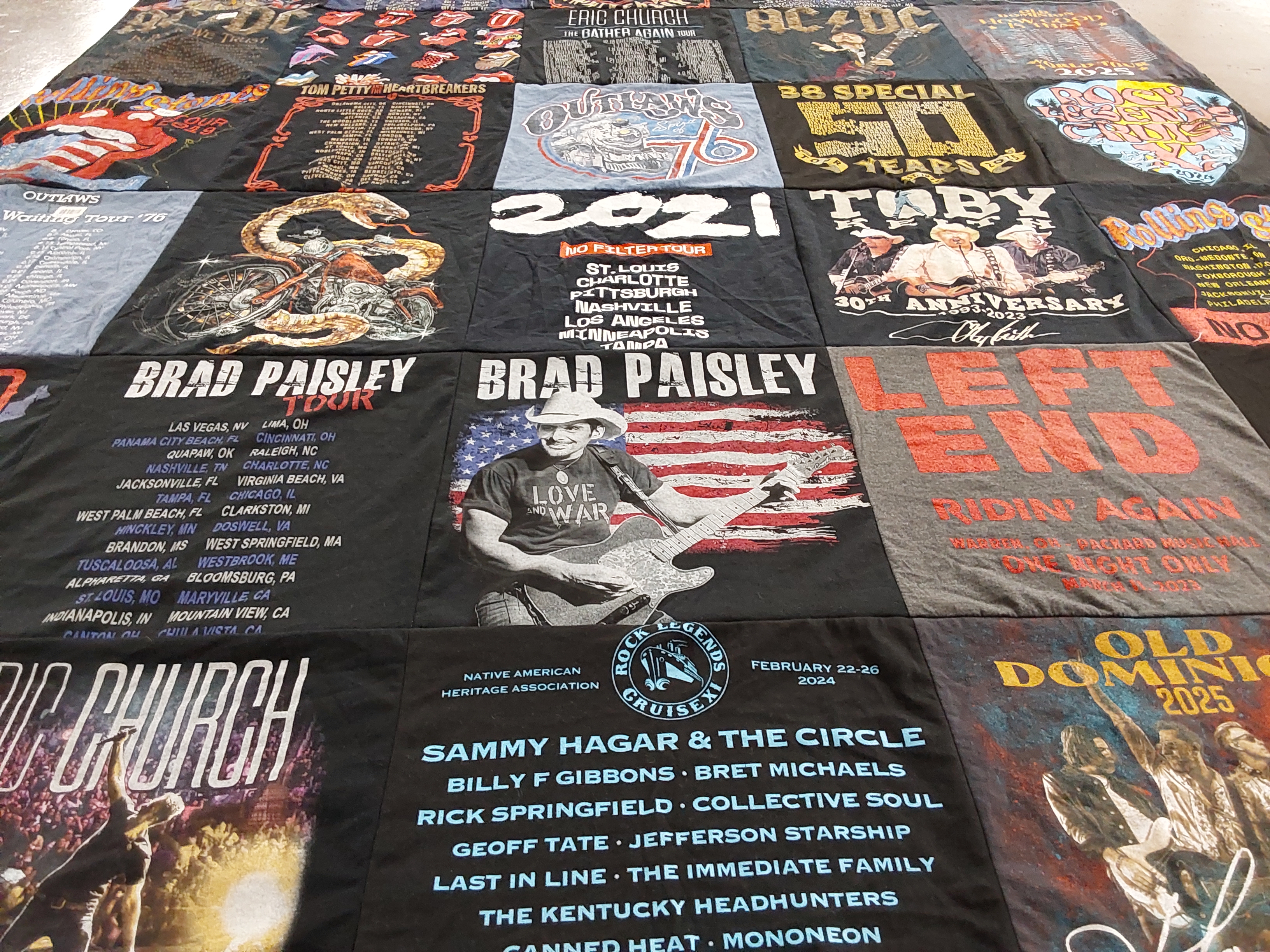 T-shirt quilt with music, concerts themes by Joel from FL