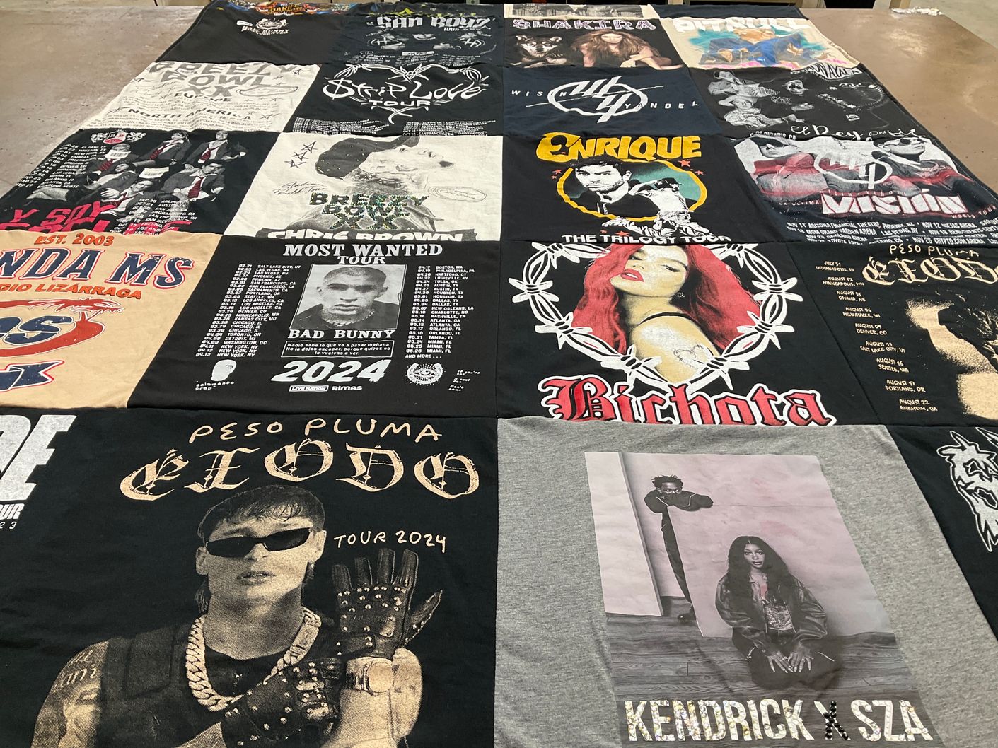 T-shirt quilt with music, concerts themes by Miriam from CA