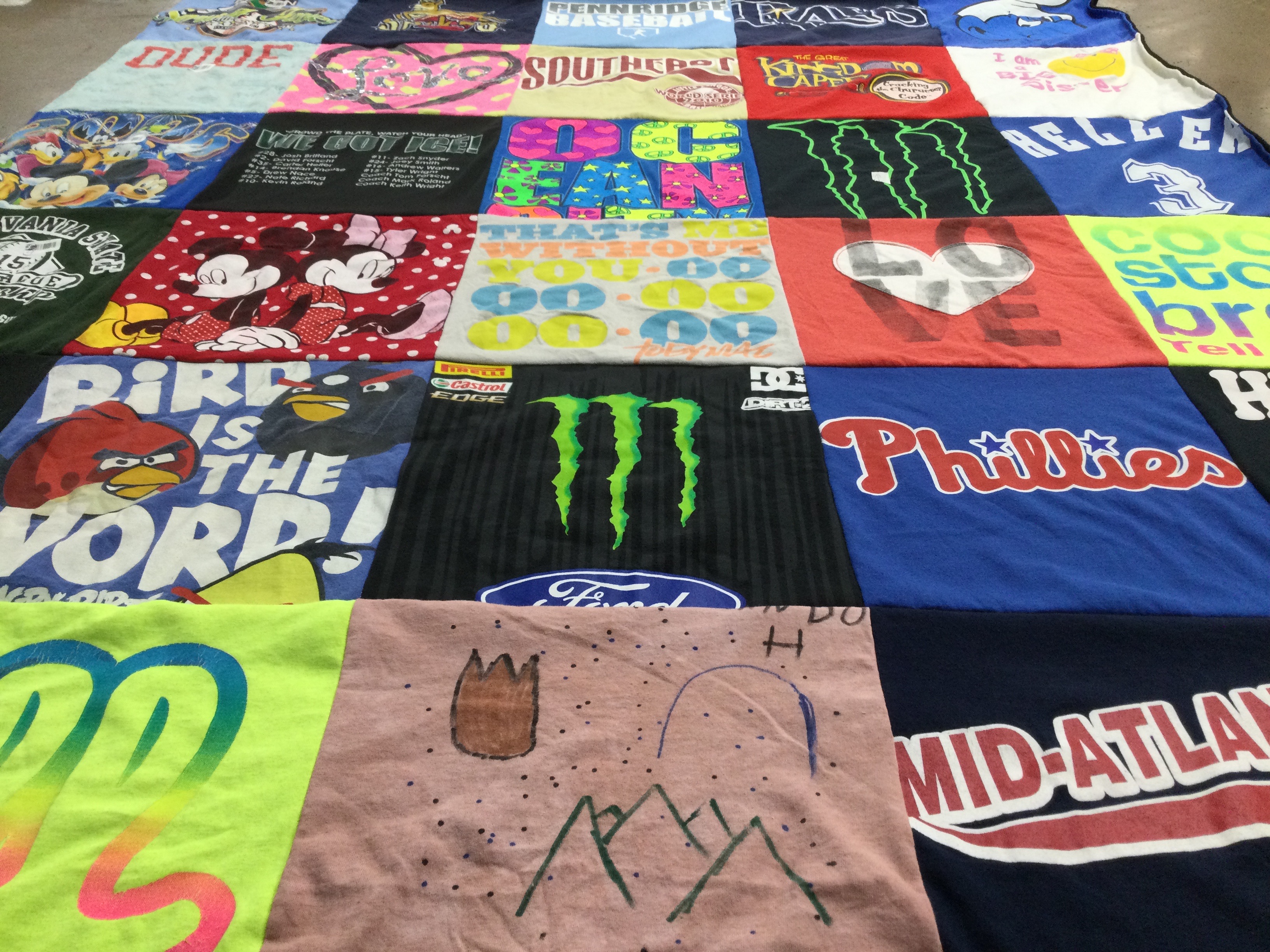 T-shirt quilt featuring philadelphia phillies by Sydney from PA