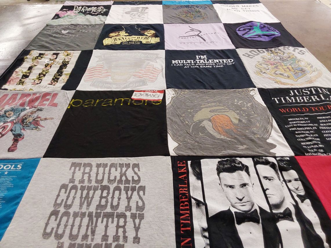 T-shirt quilt from hogwarts university by RITA from NY