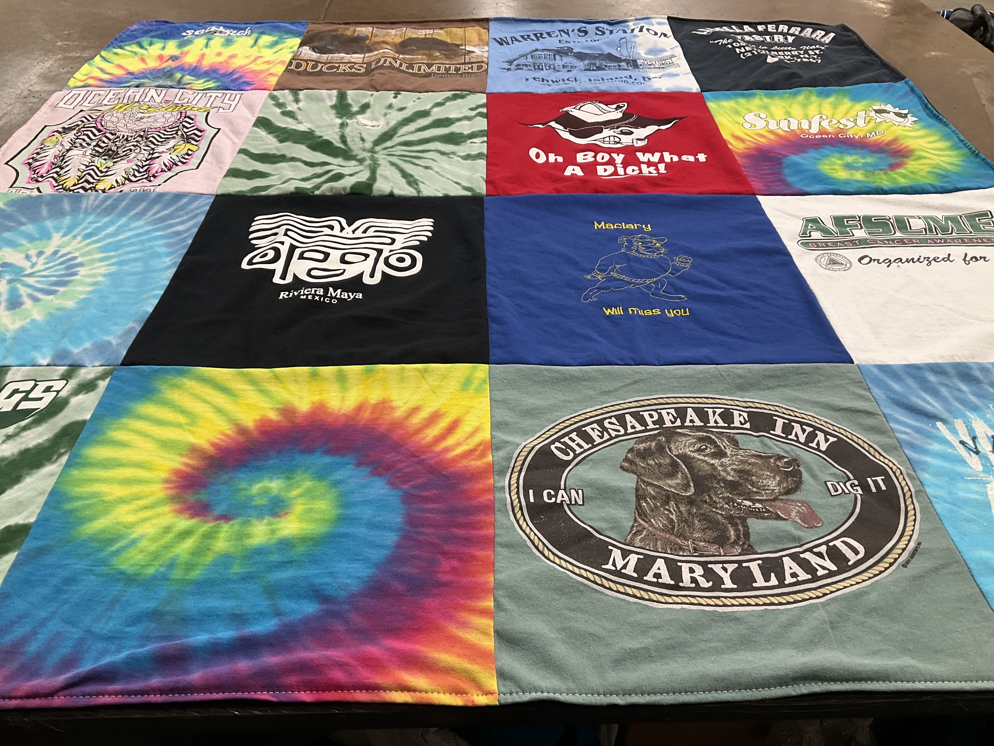 T-shirt quilt with beach, travel themes by Nina from DE