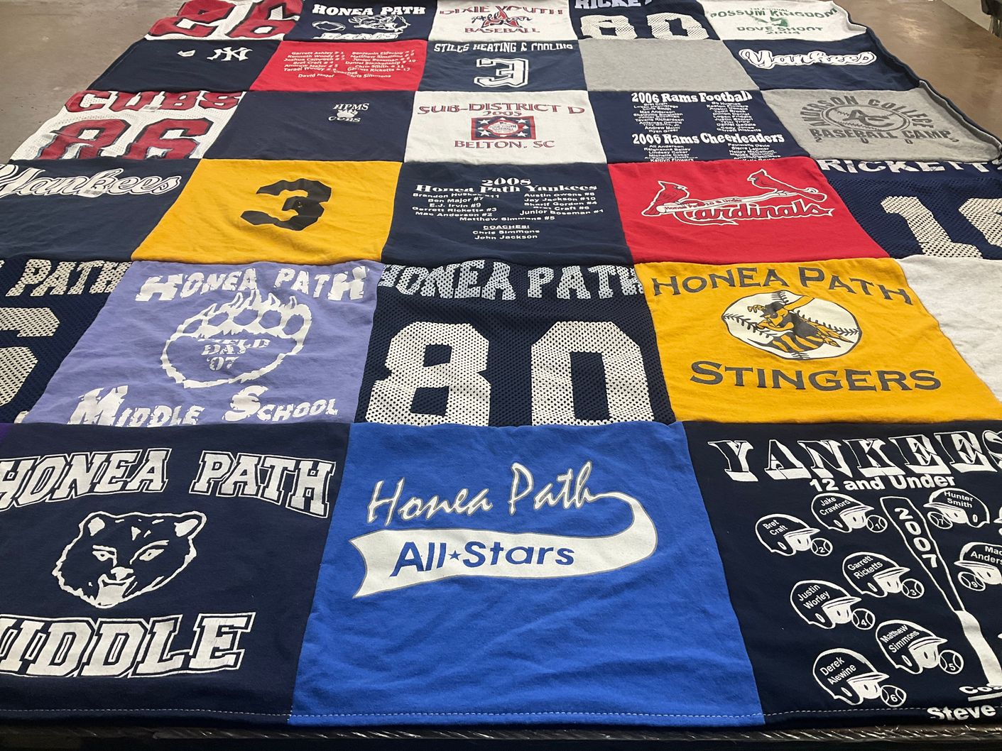 T-shirt quilt featuring yankees, cubs by TANNIS from SC