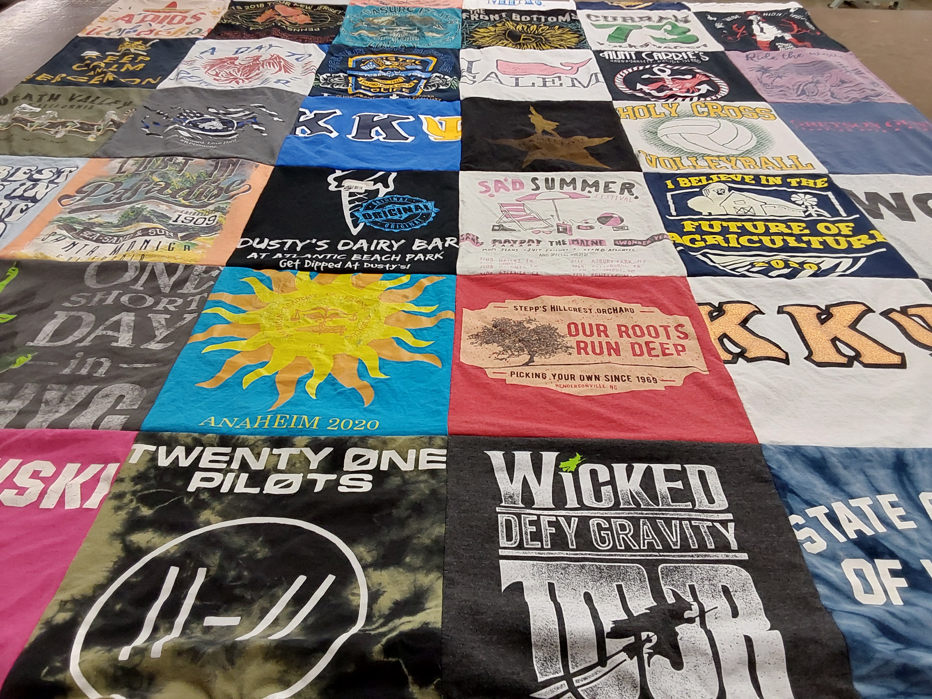 T-shirt quilt from holy cross university by Meredith from NC