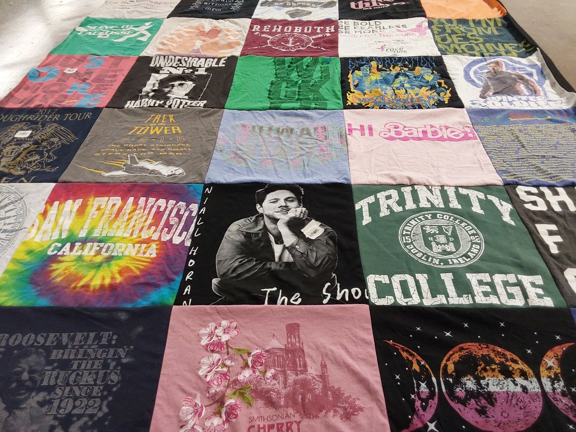 T-shirt quilt from trinity college dublin by Jordana from IA