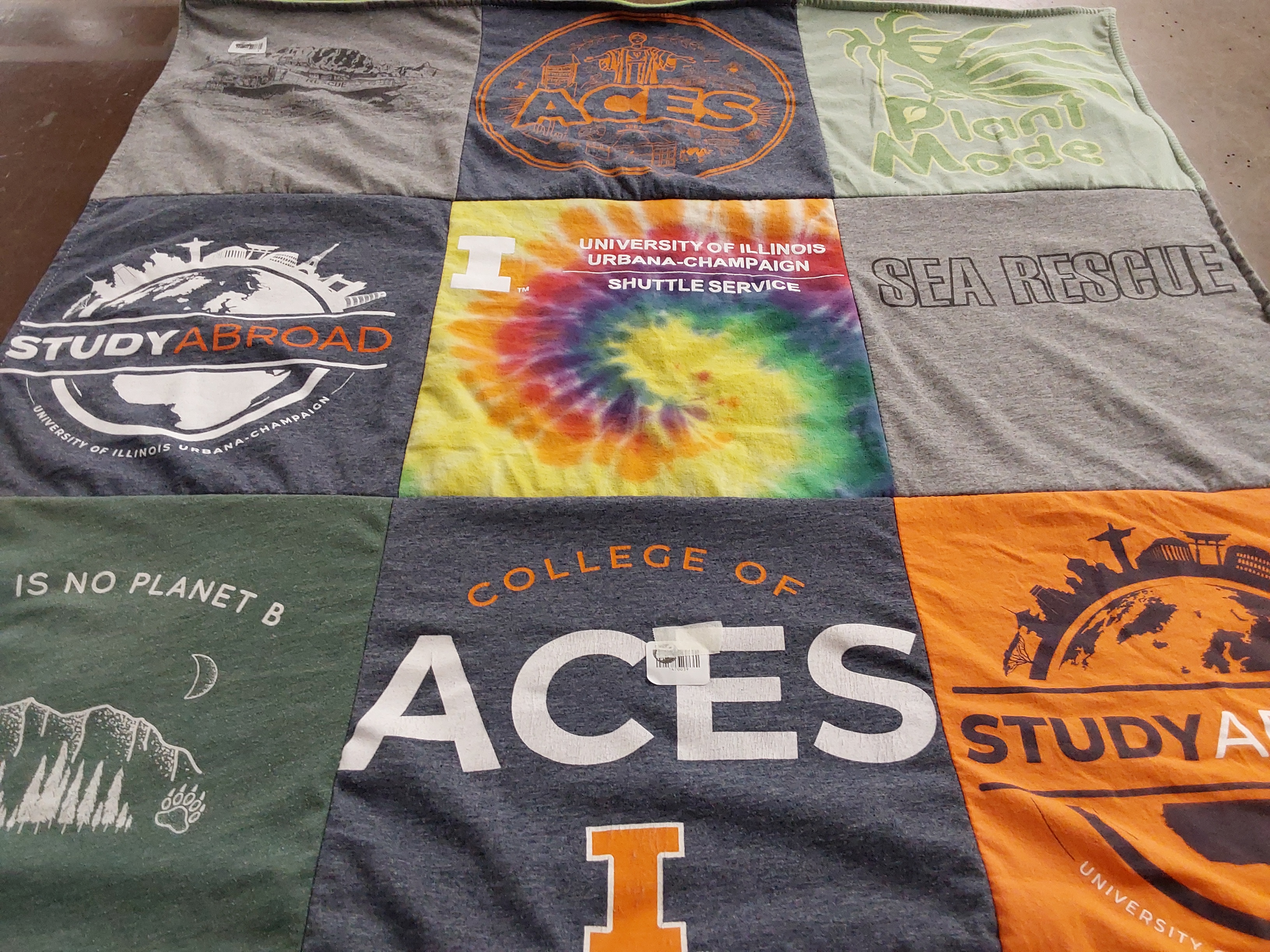 T-shirt quilt from university of illinois urbana-champaign by Alicia from IL