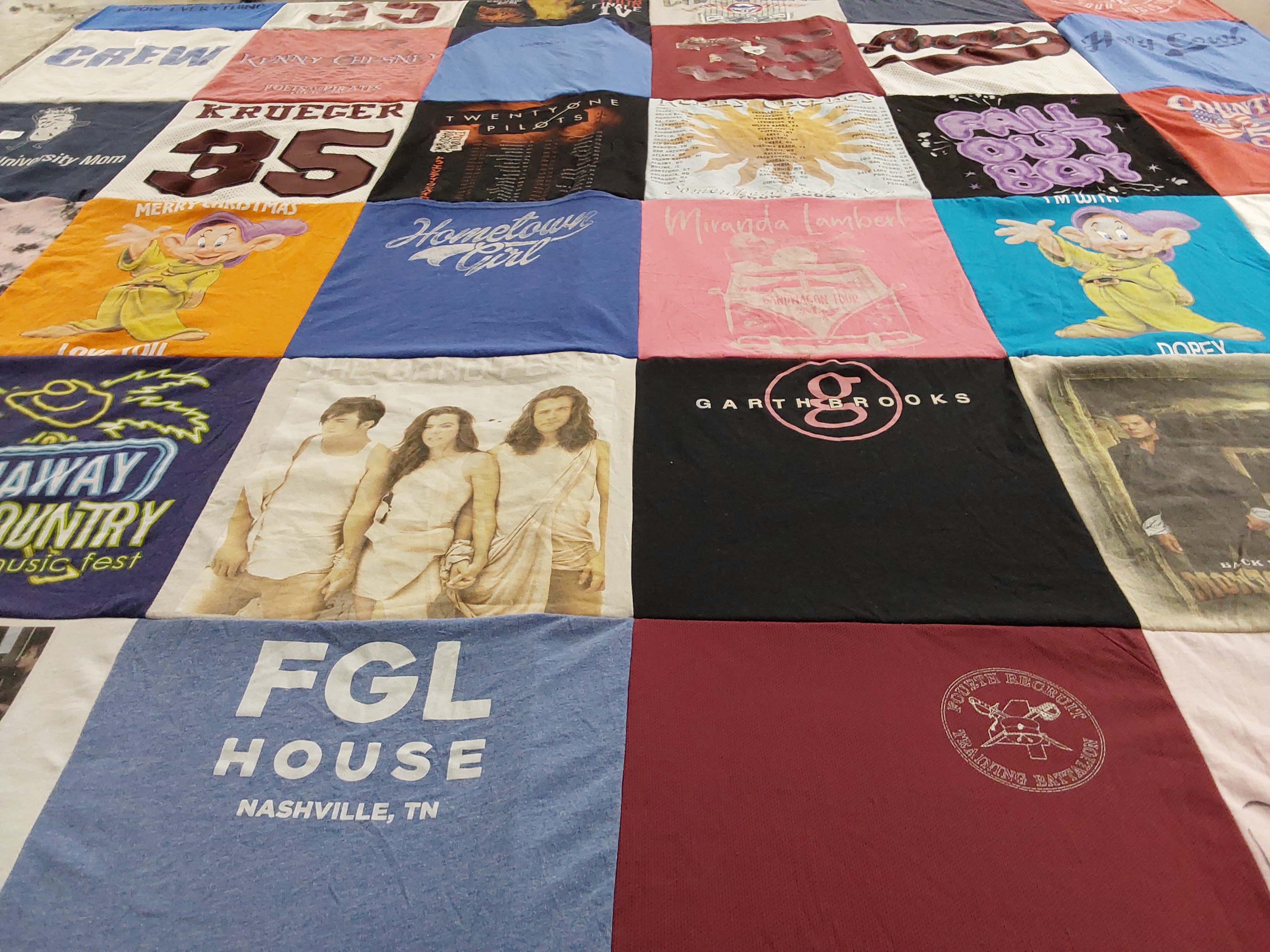 T-shirt quilt from university by Amanda from FL