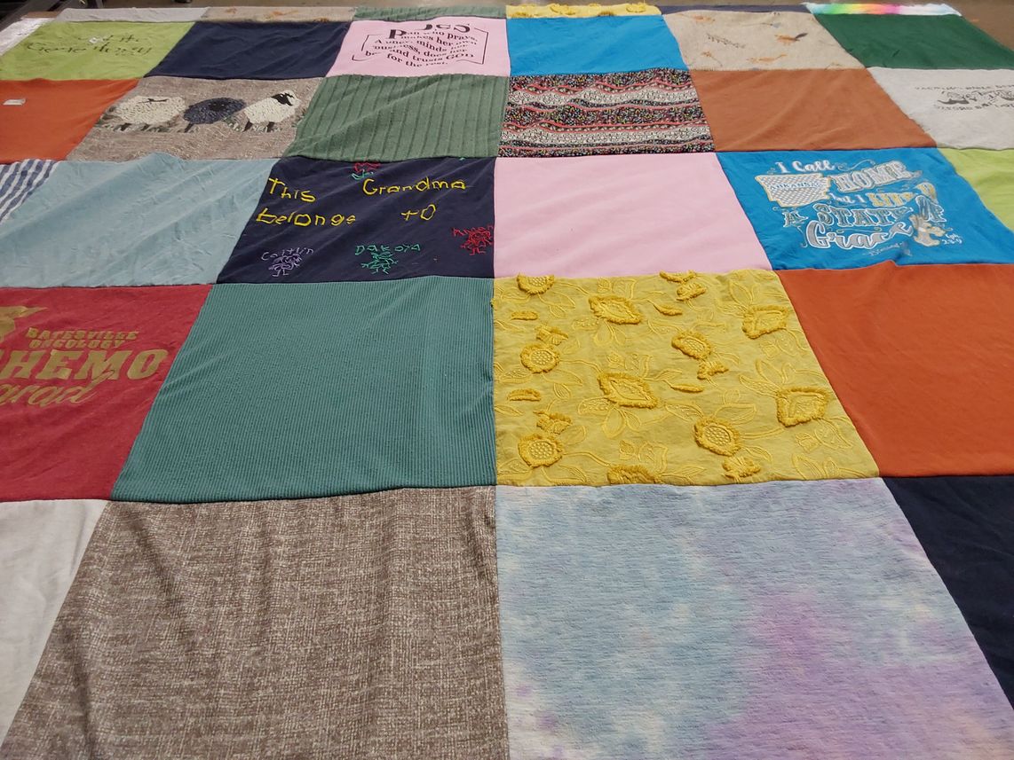 T-shirt quilt by Darcy from NM
