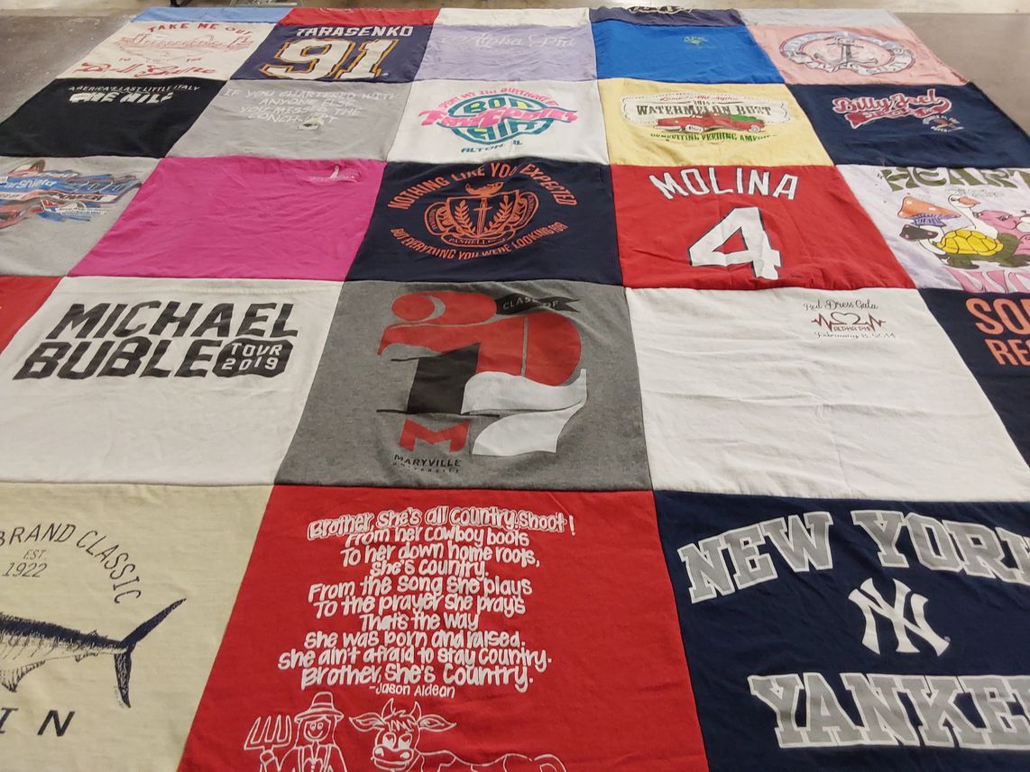 T-shirt quilt featuring new york yankees by Krista from MO