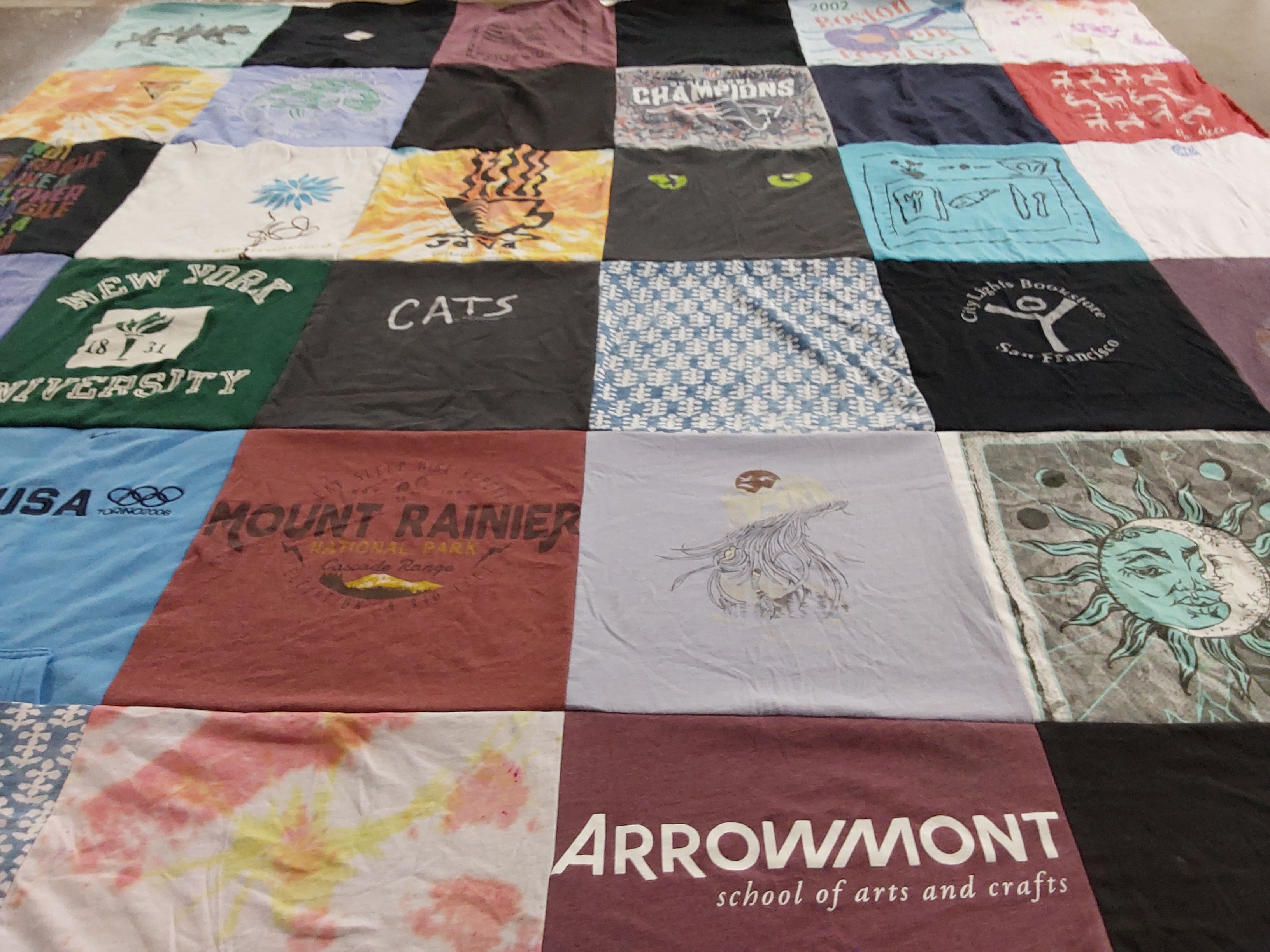 T-shirt quilt from new york university by Anne from NC