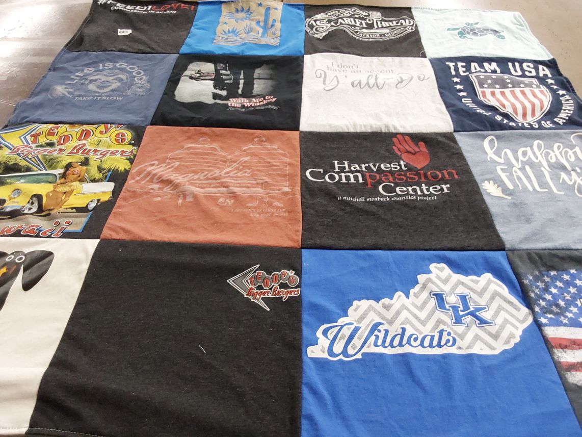 T-shirt quilt featuring kentucky wildcats by Dorothy from AZ