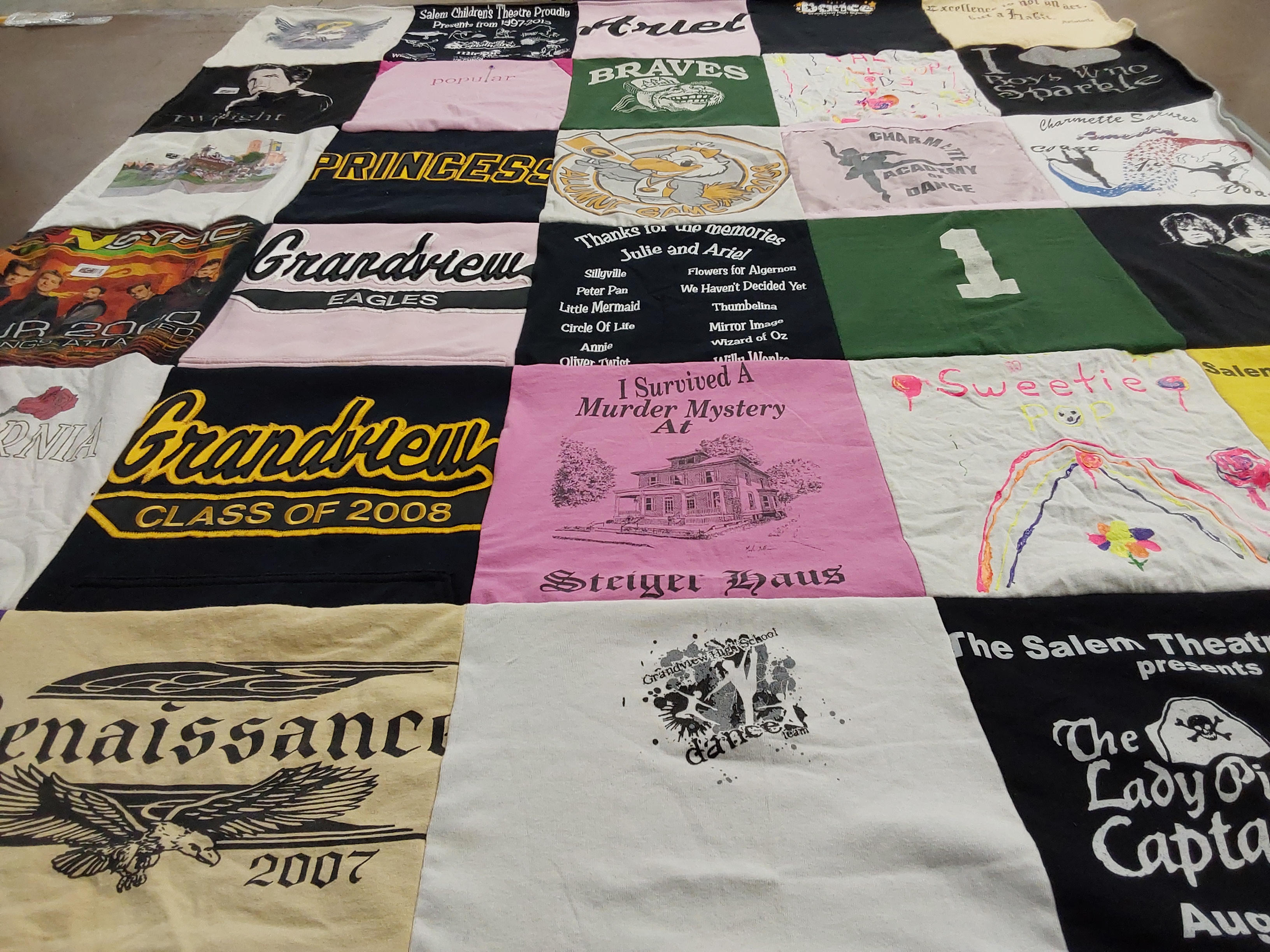 T-shirt quilt from grandrew high school by Julia from MO