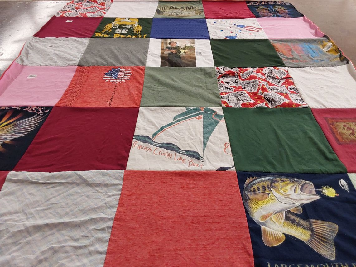 T-shirt quilt with fishing, cruising themes by Keena from MO