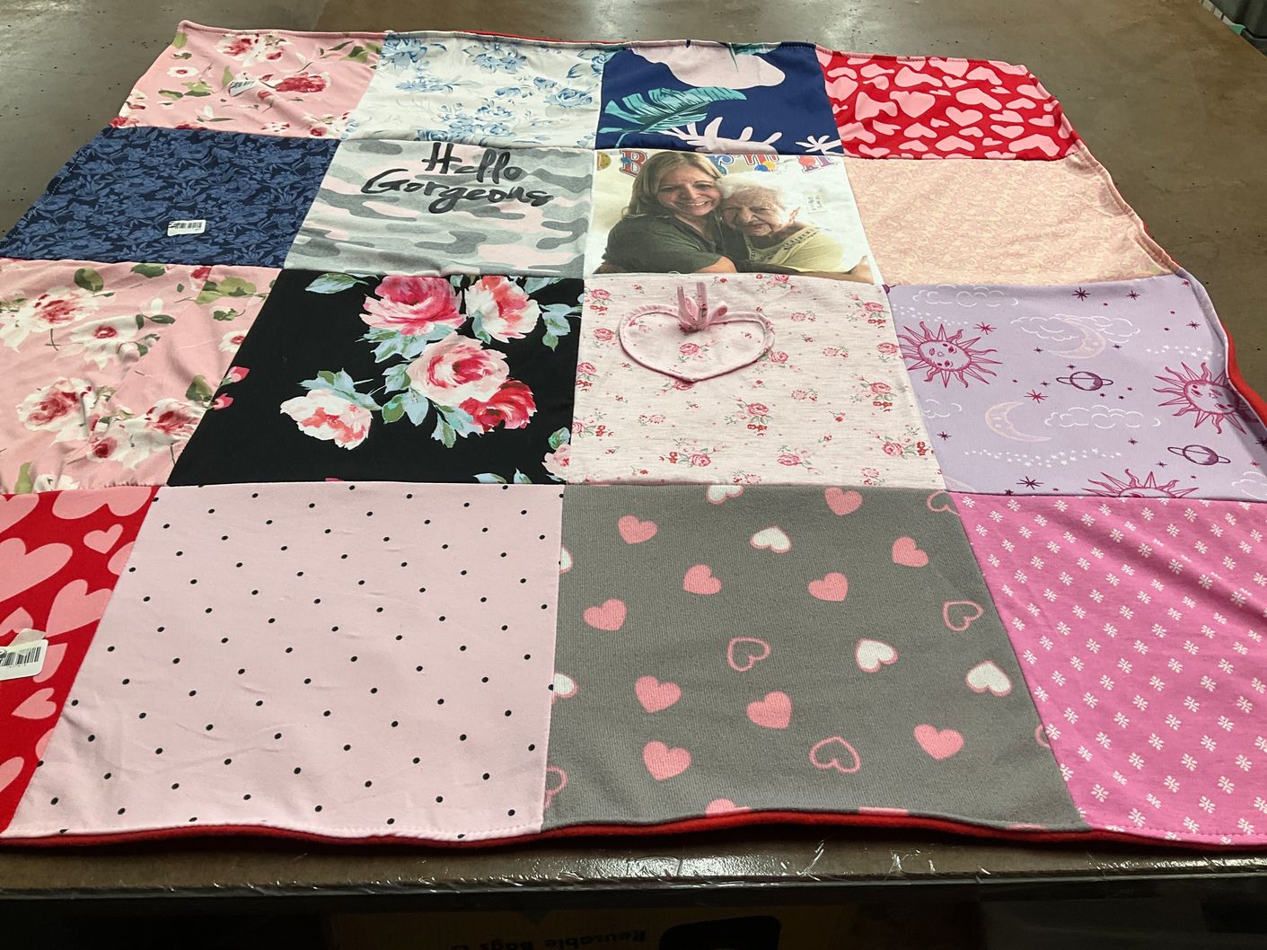 T-shirt quilt with flowers, hearts themes by Yvette from PR