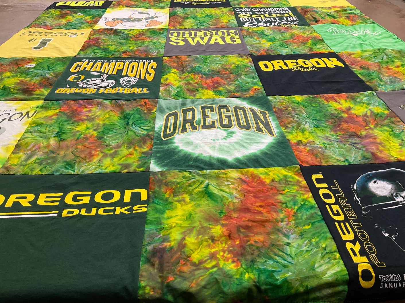 T-shirt quilt featuring oregon ducks by Erin from WA