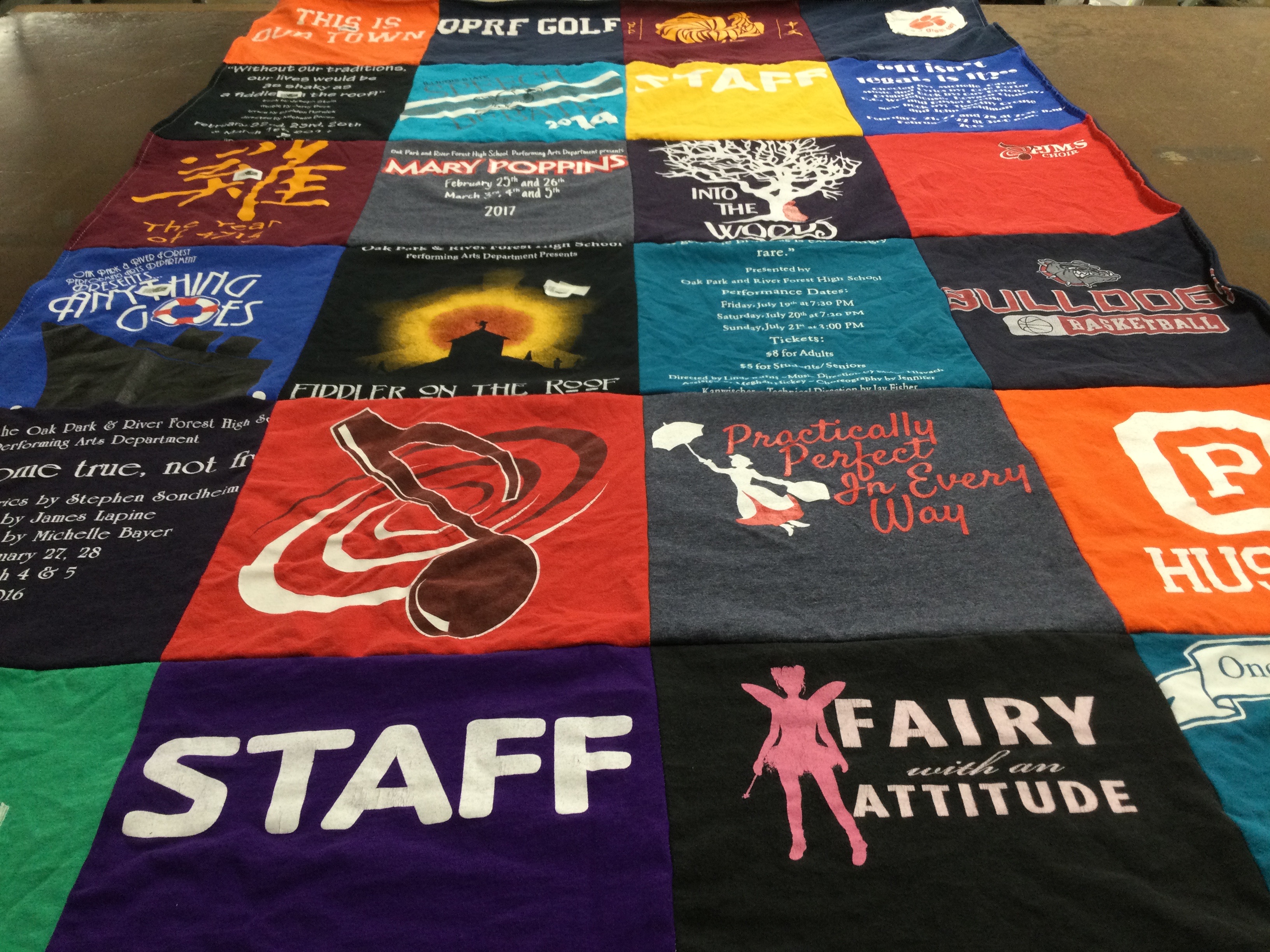 T-shirt quilt featuring bulldog basketball by Marrey from IL