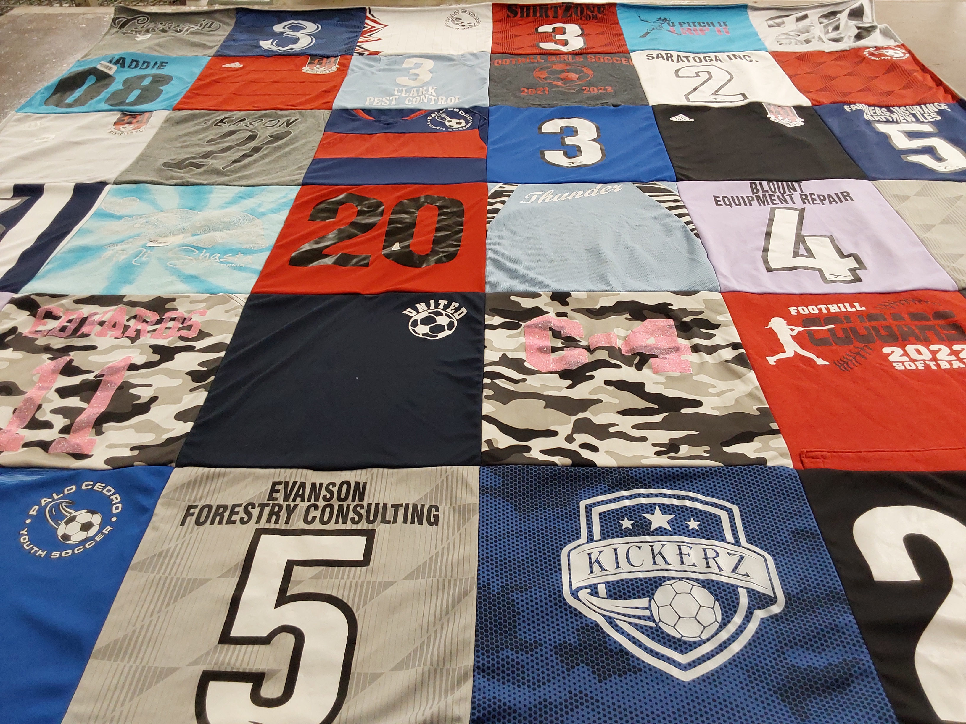 T-shirt quilt featuring cougars by Wendy from CA