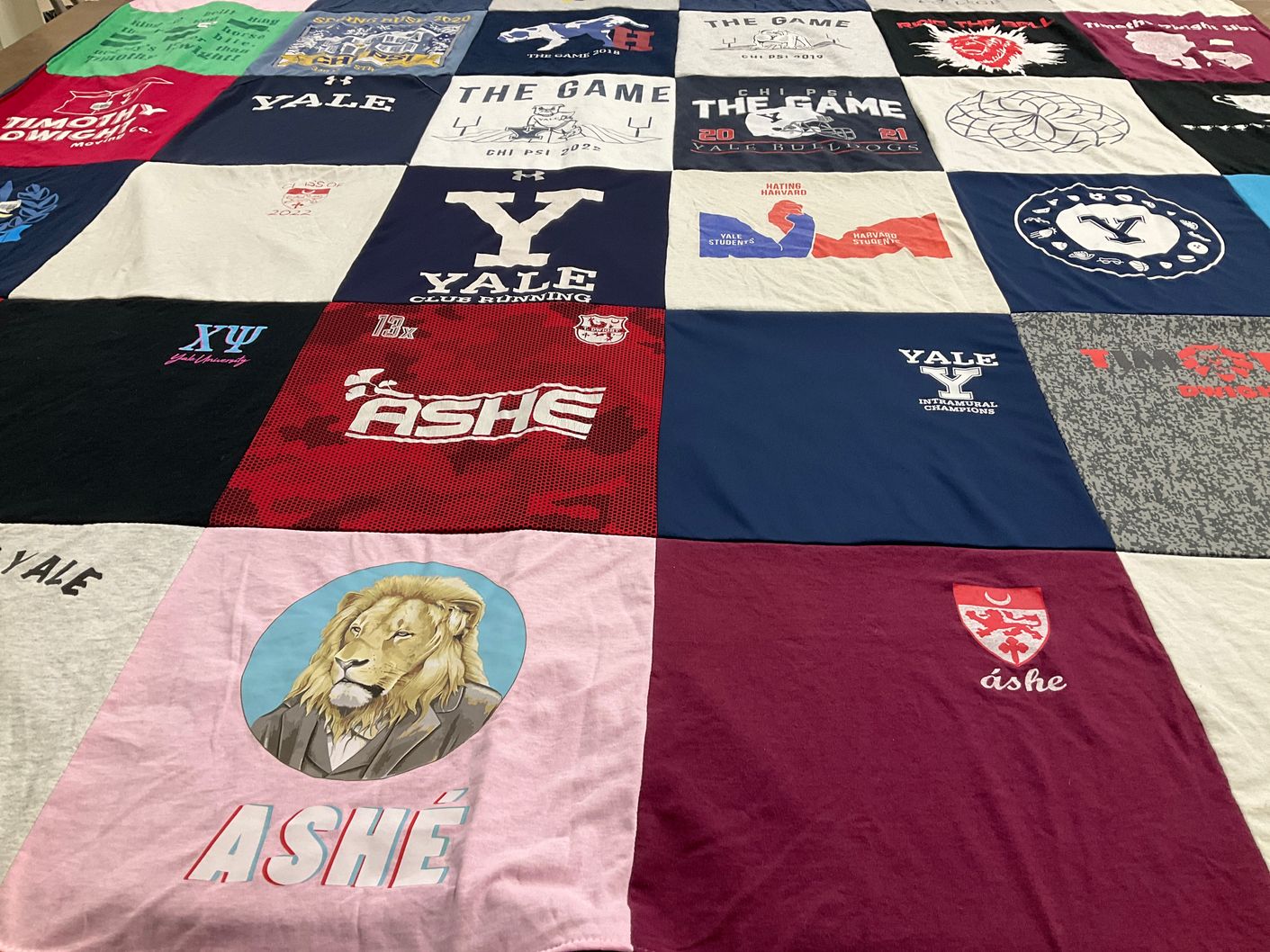 T-shirt quilt from yale university by Susan from NC