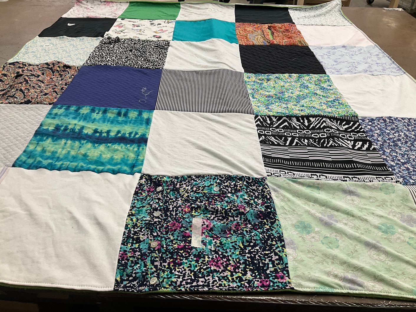 T-shirt quilt by LIZ from NE