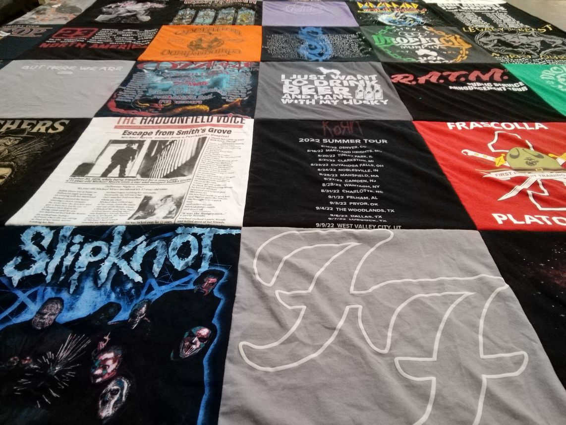 T-shirt quilt with music, concerts themes by Lorraine from MA