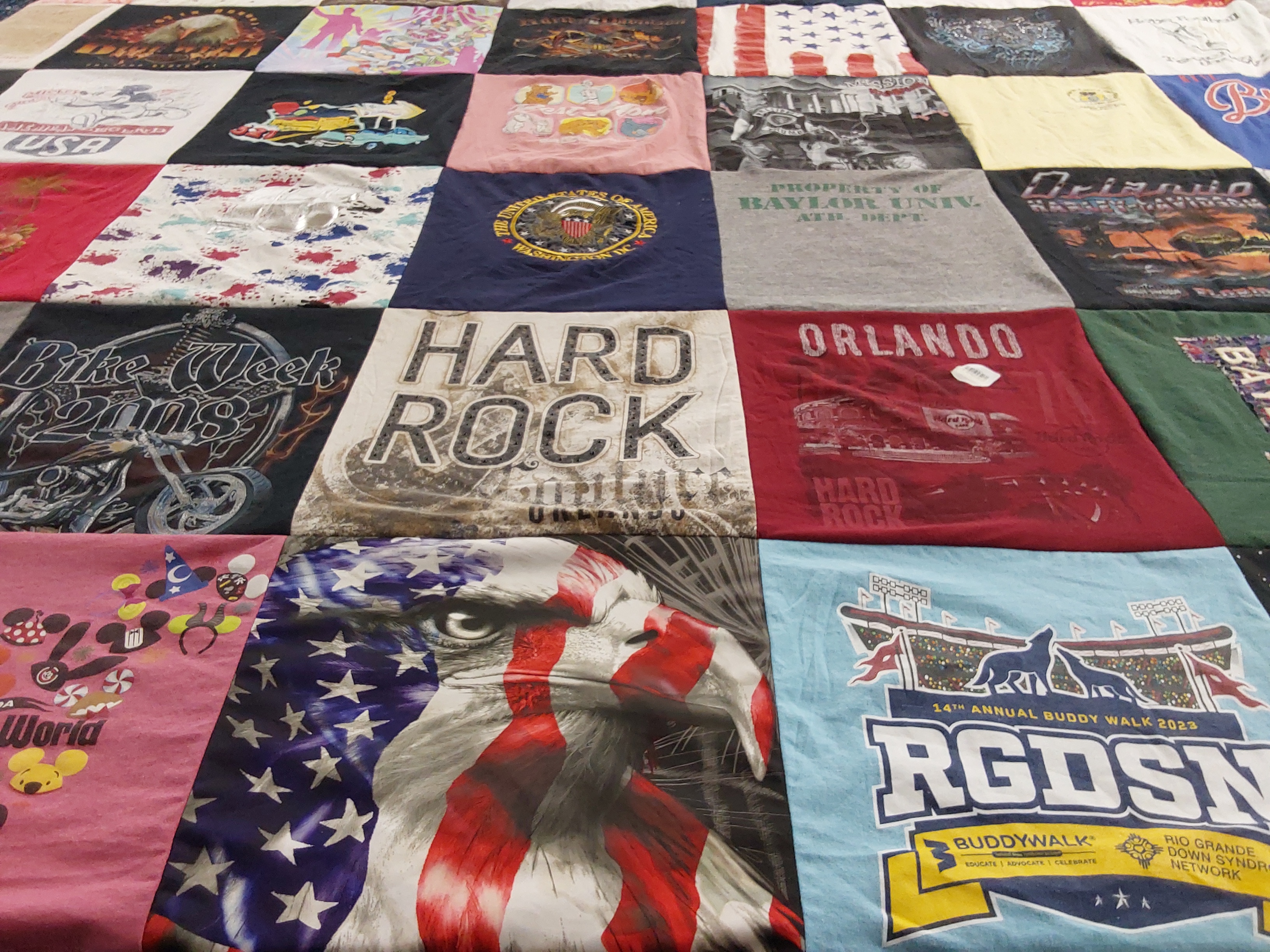 T-shirt quilt featuring sooners by Robyn from NM