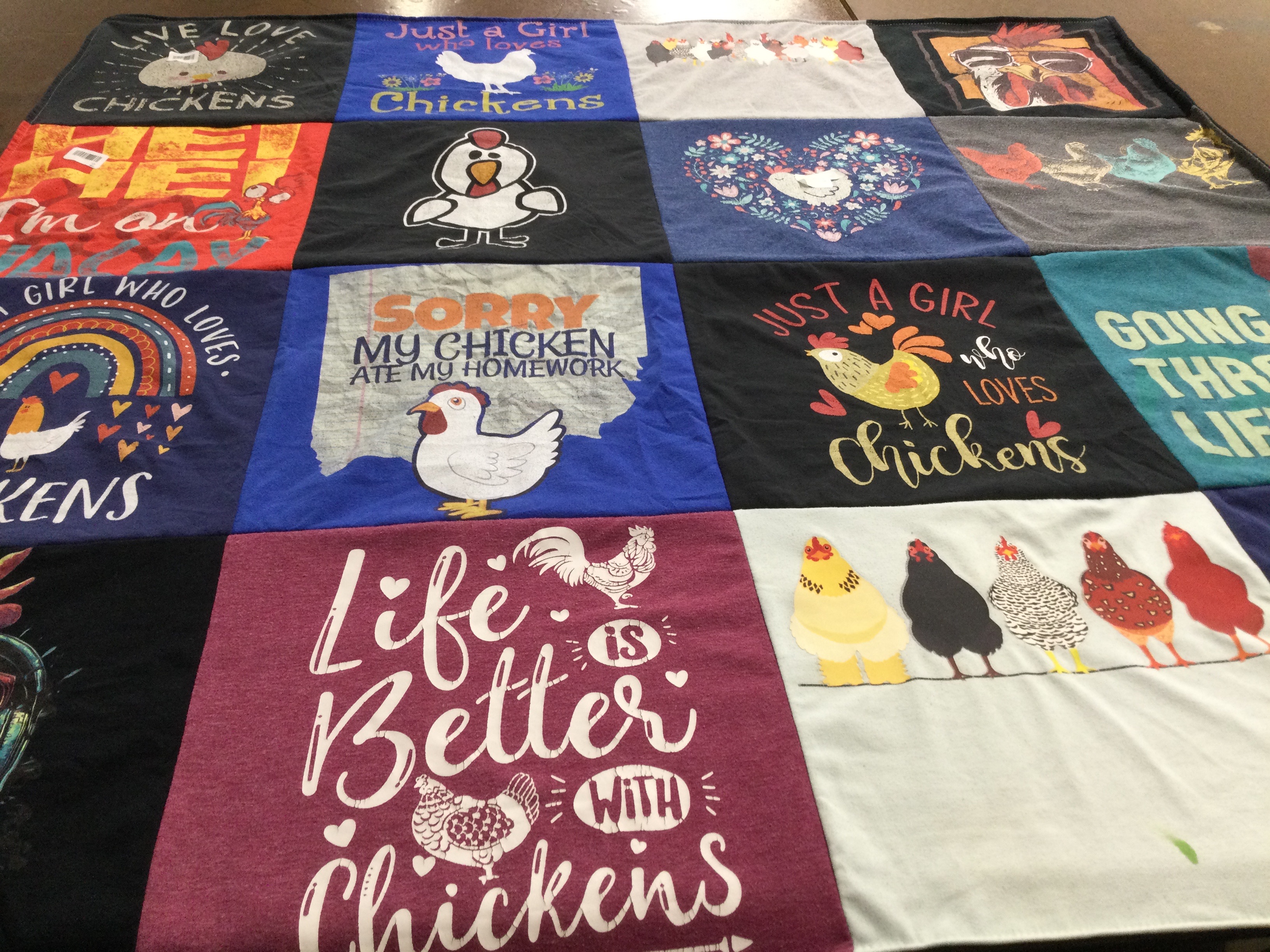 T-shirt quilt with chickens themes by Ayumi from CA