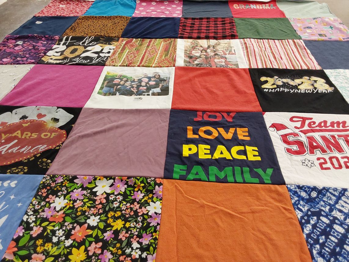 T-shirt quilt with family, celebration themes by Kiran from IL