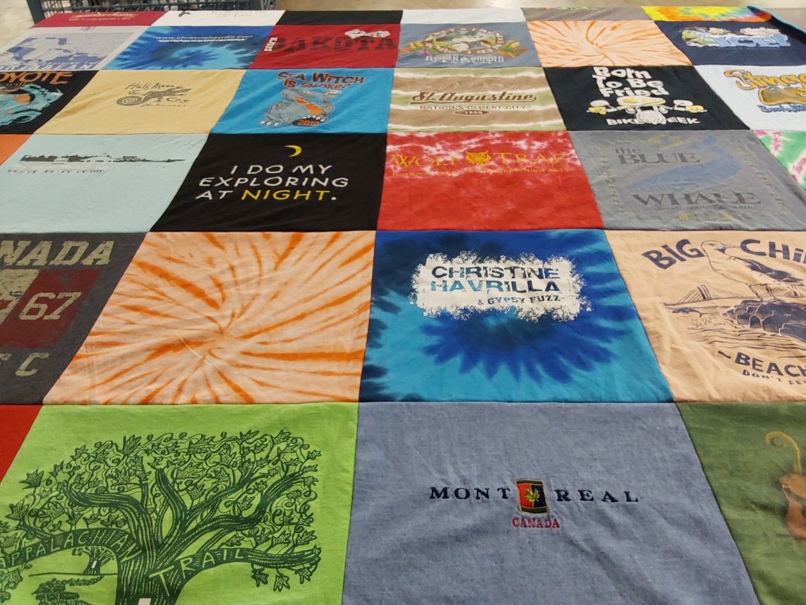T-shirt quilt with exploring, music themes by Tina from DE