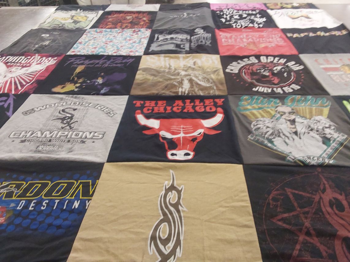 T-shirt quilt featuring chicago white sox, chicago bulls by Therese from IL