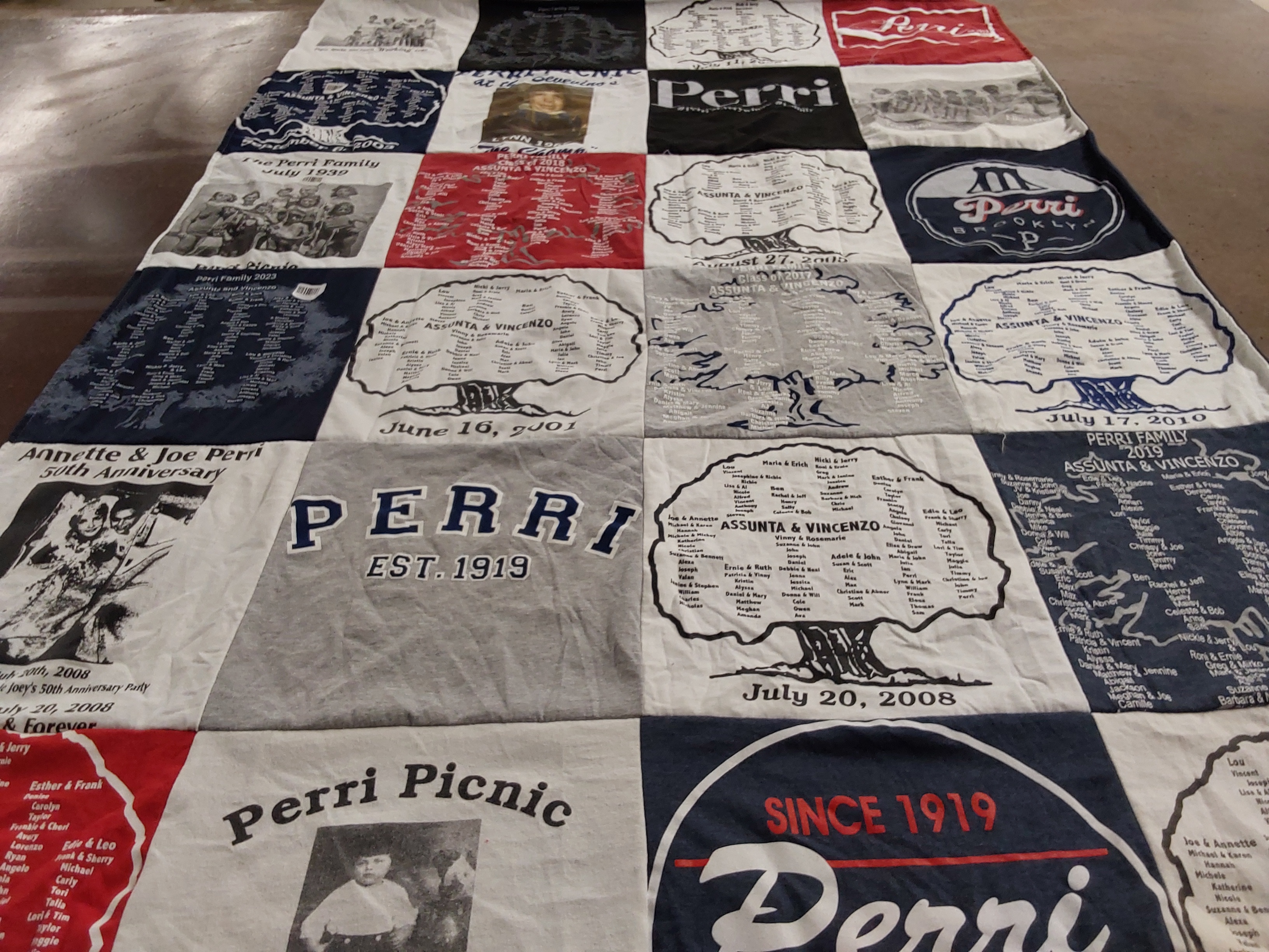 T-shirt quilt with family reunions, heritage themes by Christopher from SC