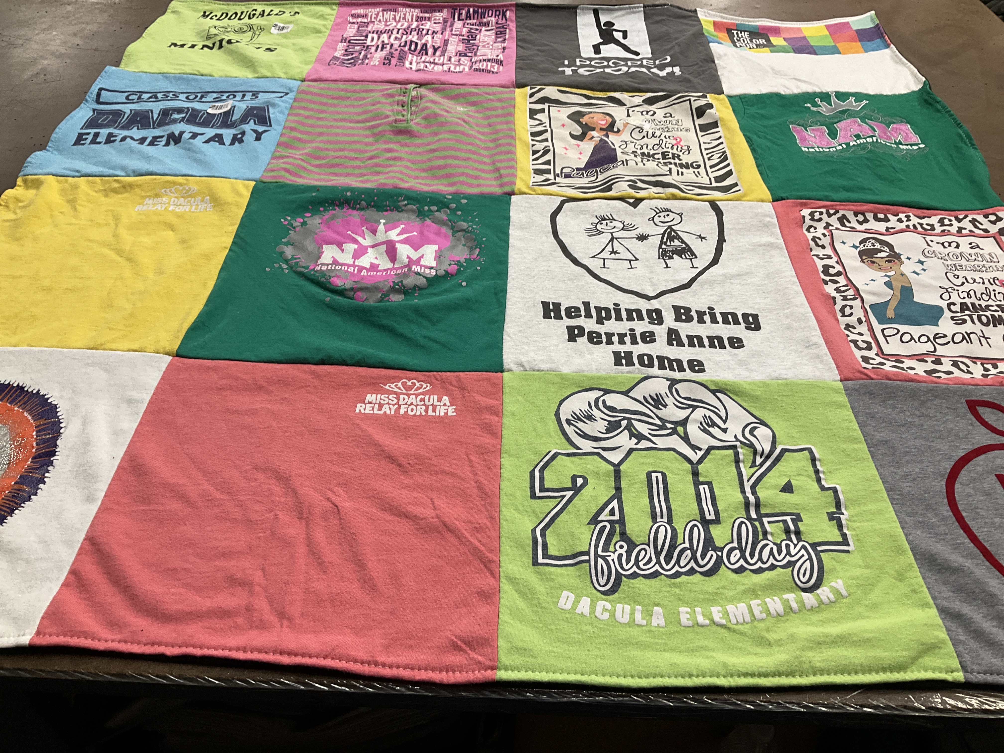 T-shirt quilt from dacula elementary school by Leslie from SC