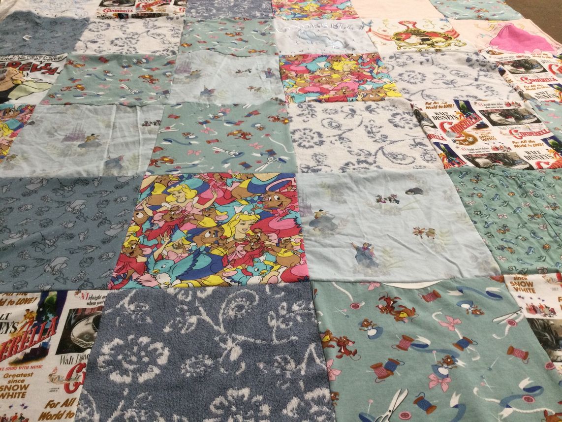 T-shirt quilt with animation, cartoons themes by Maria from DC