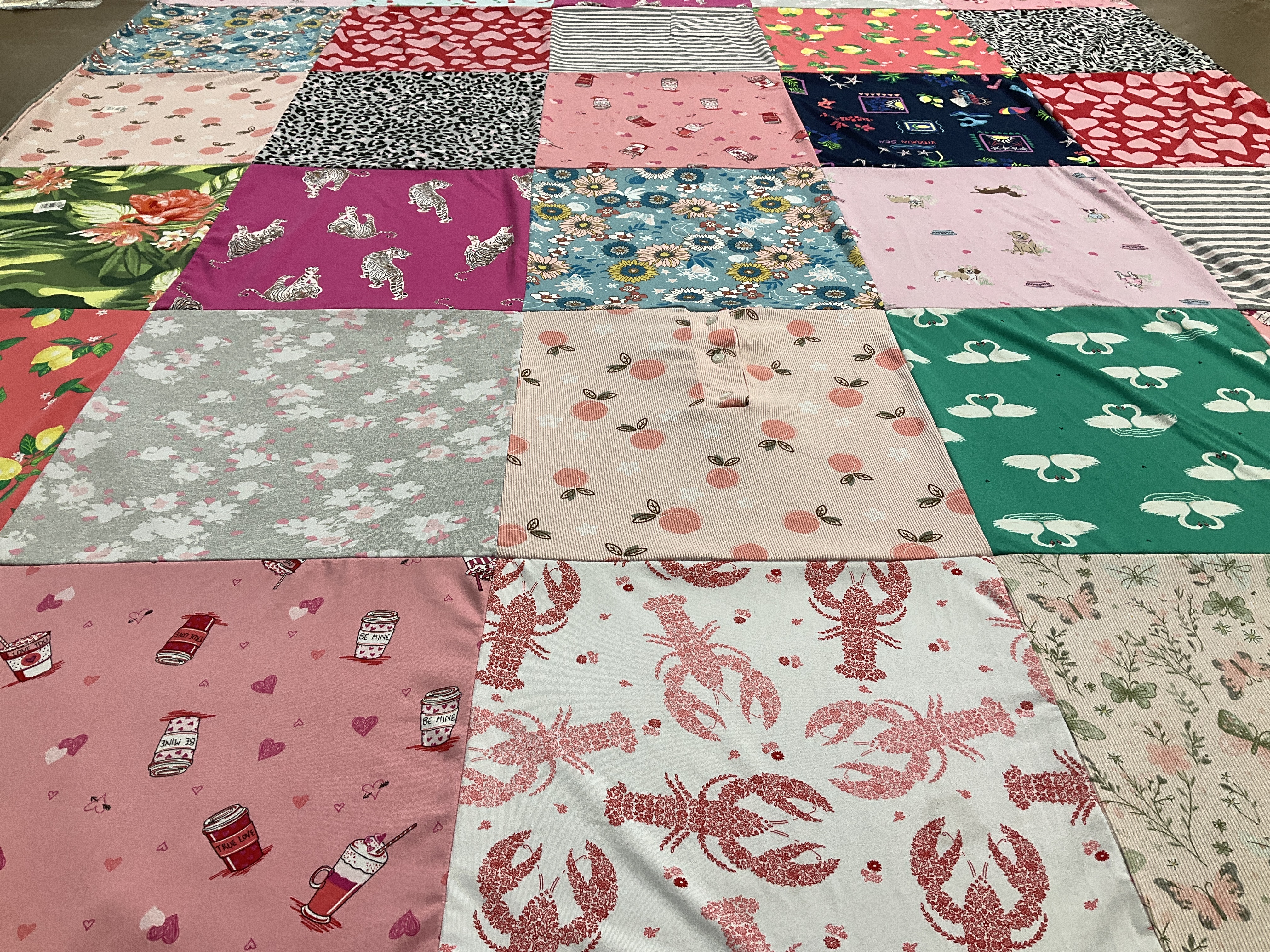 T-shirt quilt with floral, animals themes by Lovue from NC