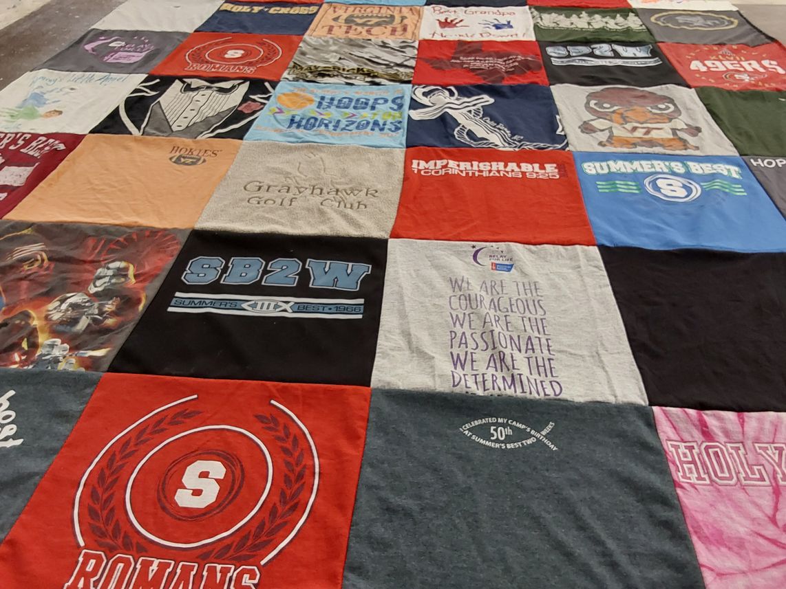 T-shirt quilt featuring 49ers, robbins by Lise from TX