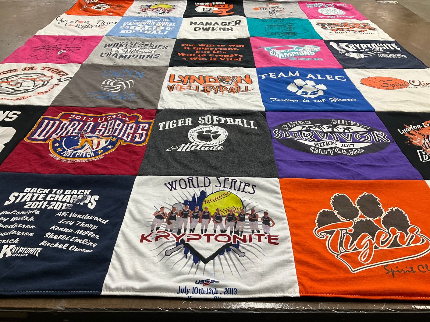 T-shirt quilt featuring lyndon tigers by Rob from KS