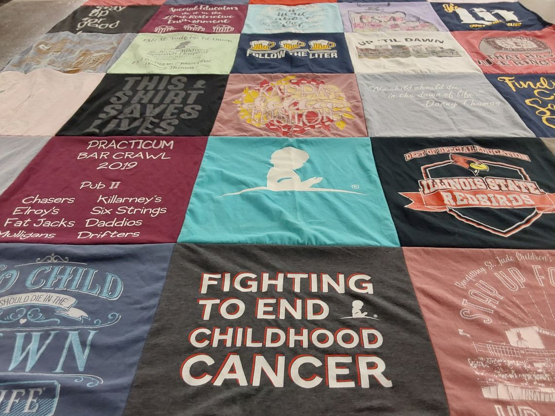 T-shirt quilt featuring illinois state redbirds by Lillian from IL