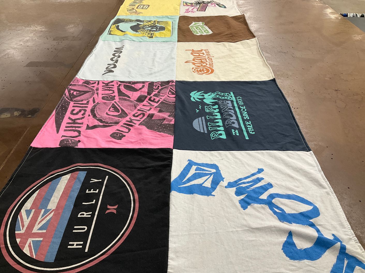 T-shirt quilt with surfing, beach culture themes by India from TN
