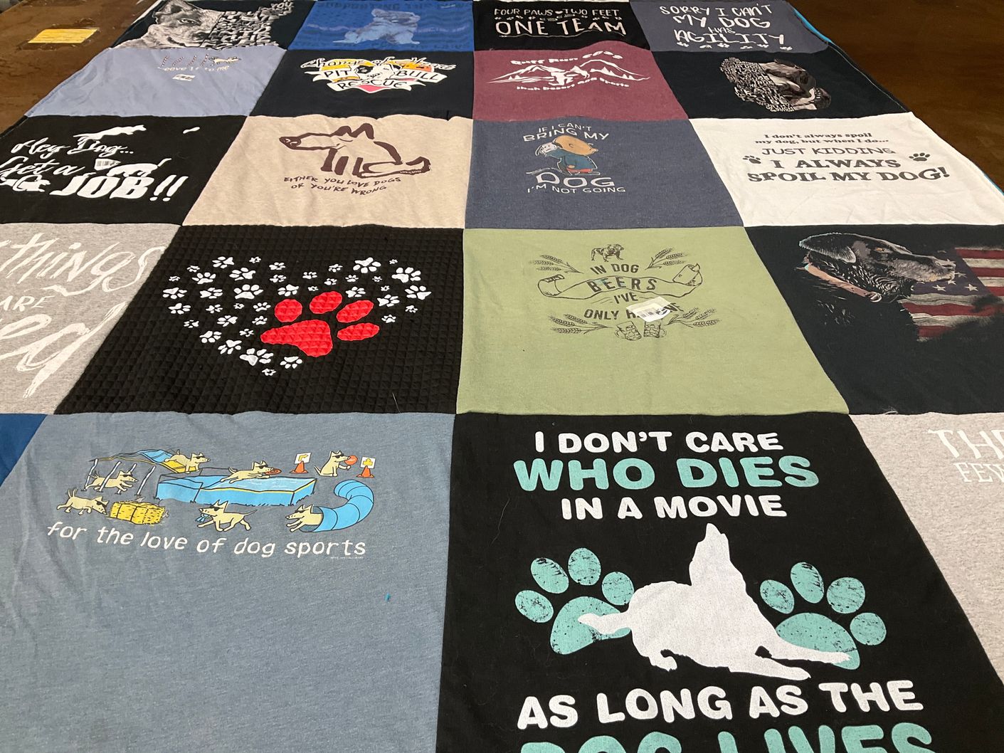 T-shirt quilt with dogs, pets themes by CARLYNN from CA