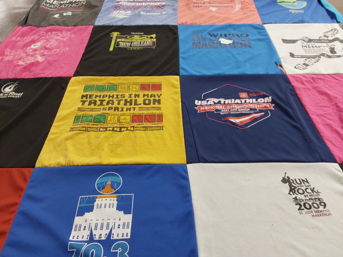 T-shirt quilt with running, triathlons themes by Rose from TN