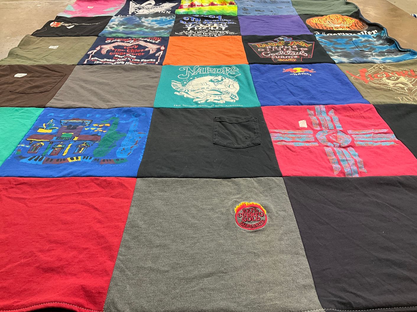 T-shirt quilt with travel, fishing themes by Giovanna from AR