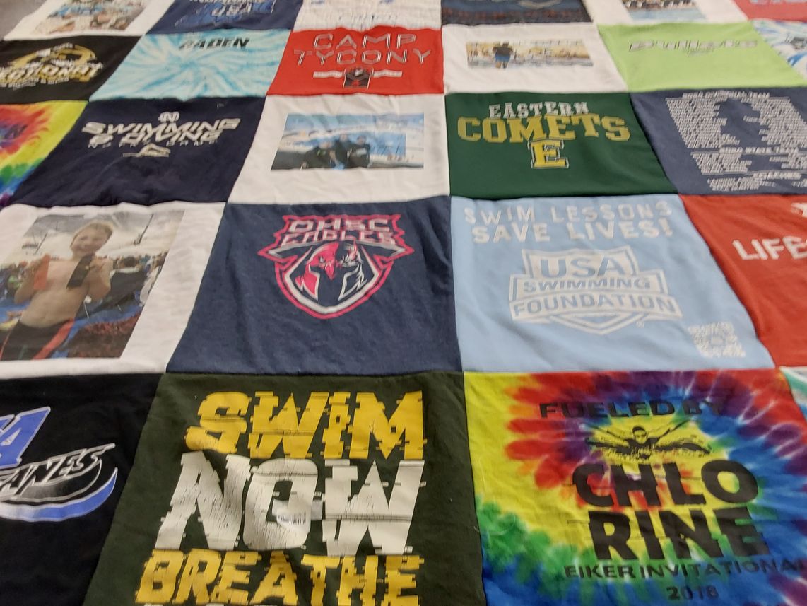 T-shirt quilt featuring eastern comets by Elizabeth from IN
