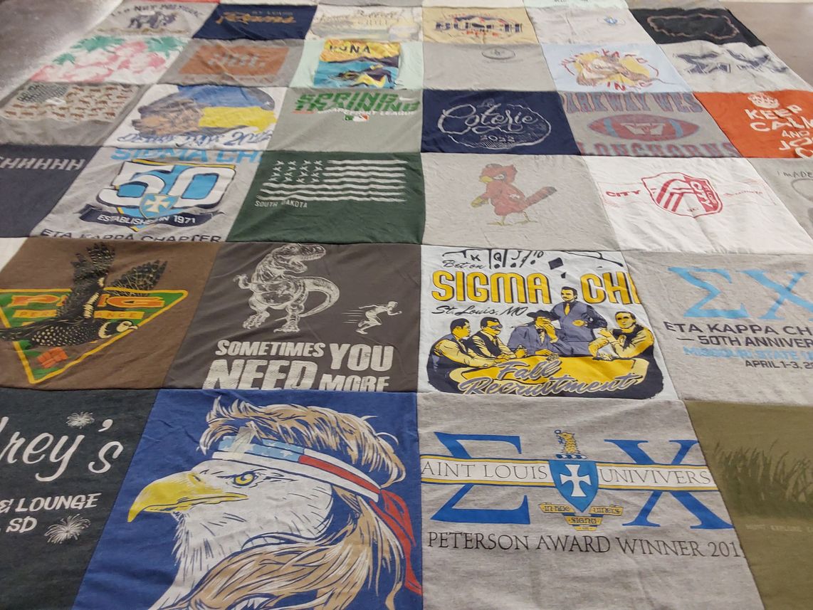 T-shirt quilt from saint louis university by Ty from MO