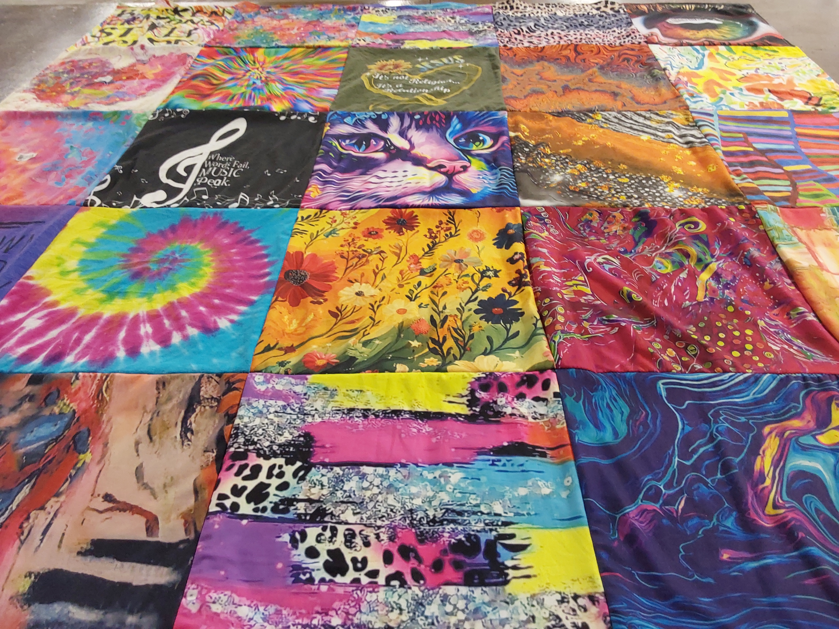 T-shirt quilt with music, art themes by Nicole from WA