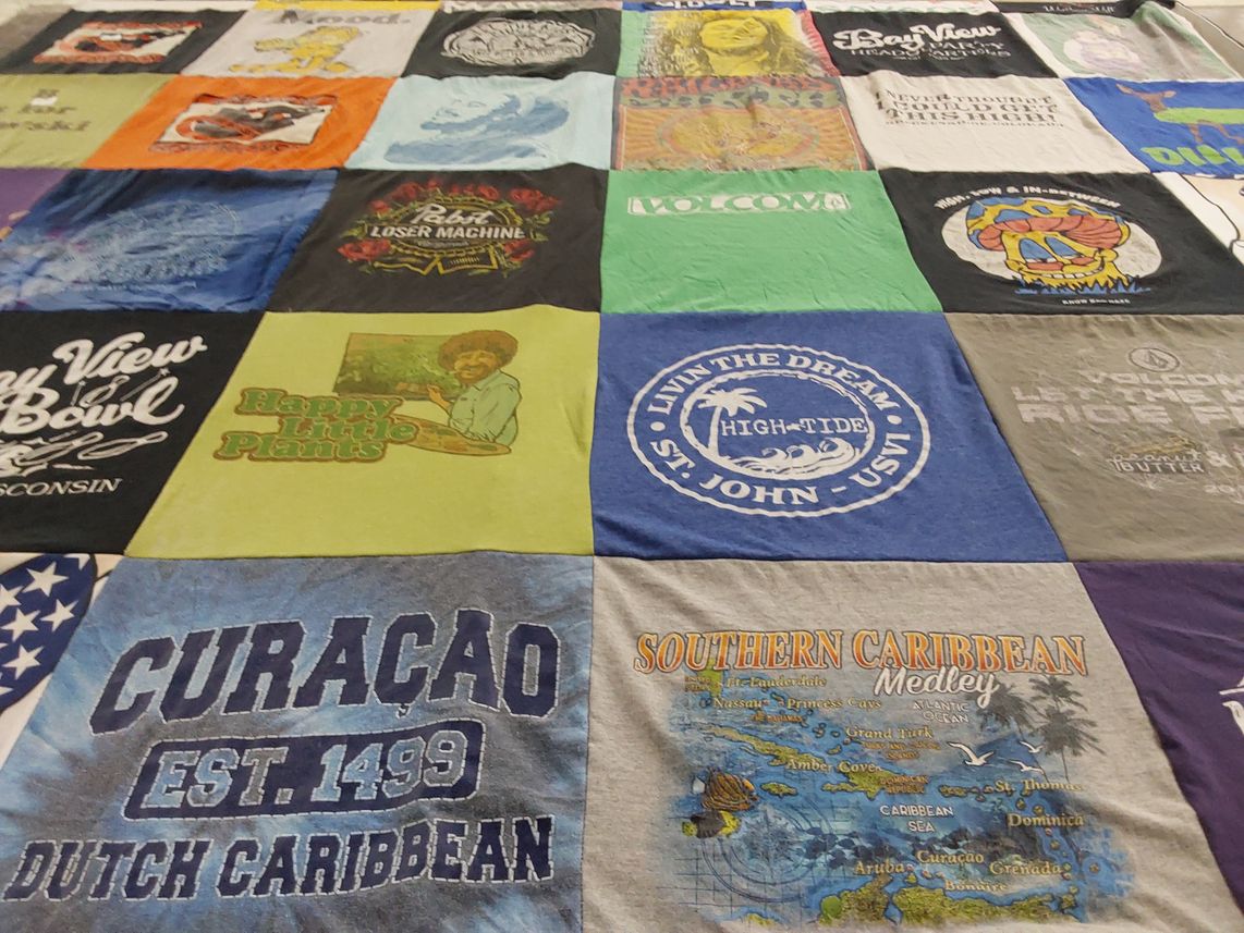 T-shirt quilt with travel, beach themes by Diana from UT