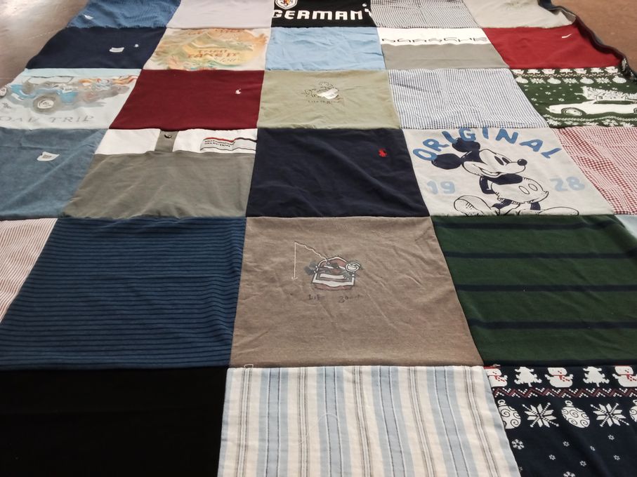 T-shirt quilt with fishing, animation themes by Katie from LA