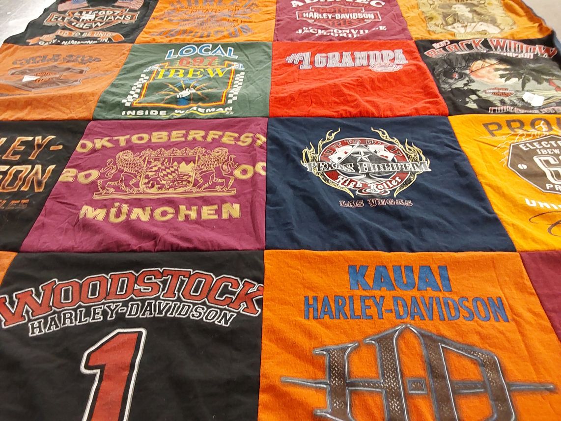 T-shirt quilt with motorcycles, festivals themes by Robert from IL