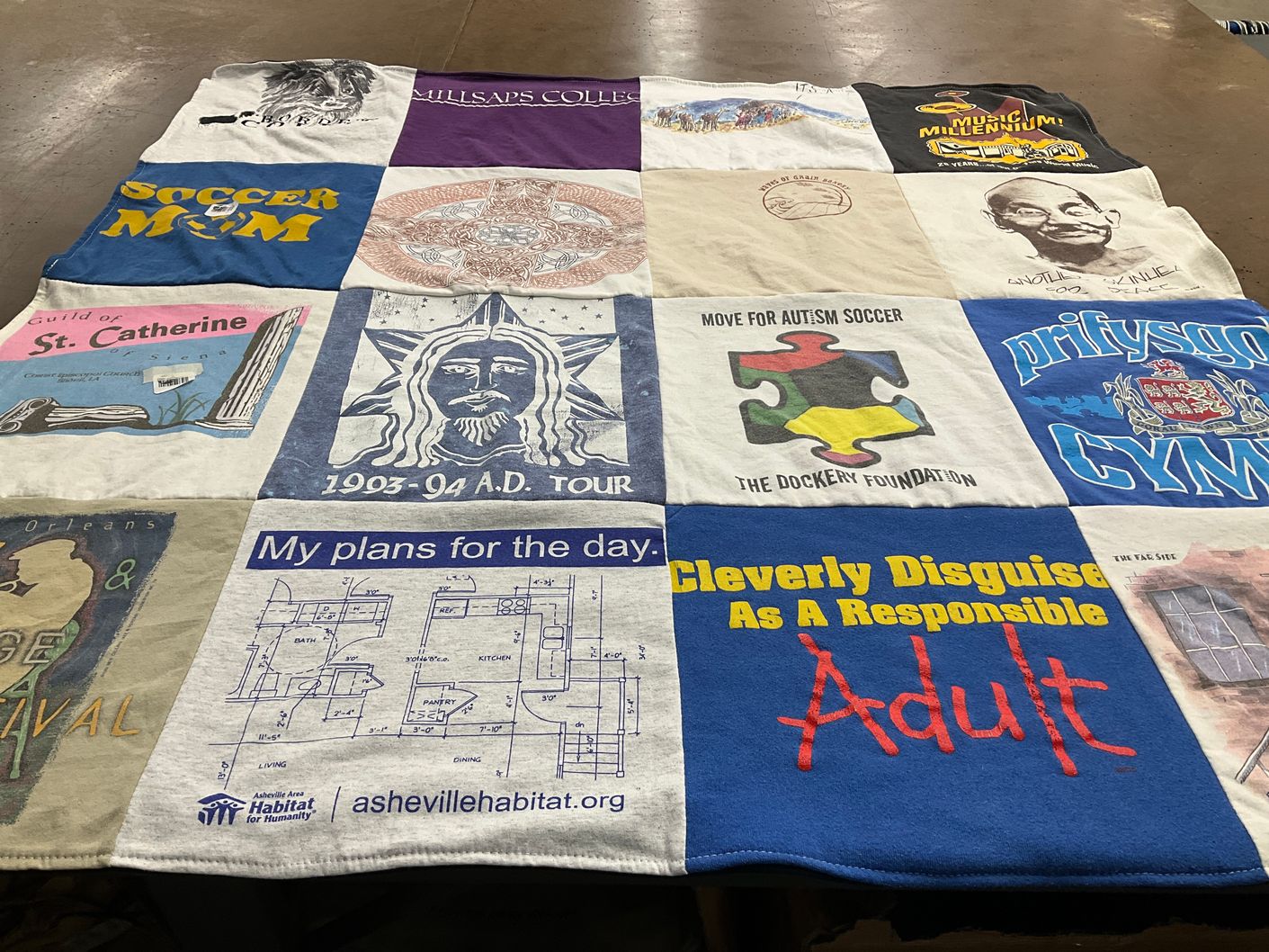 T-shirt quilt from millsaps college by Geoffrey from MS