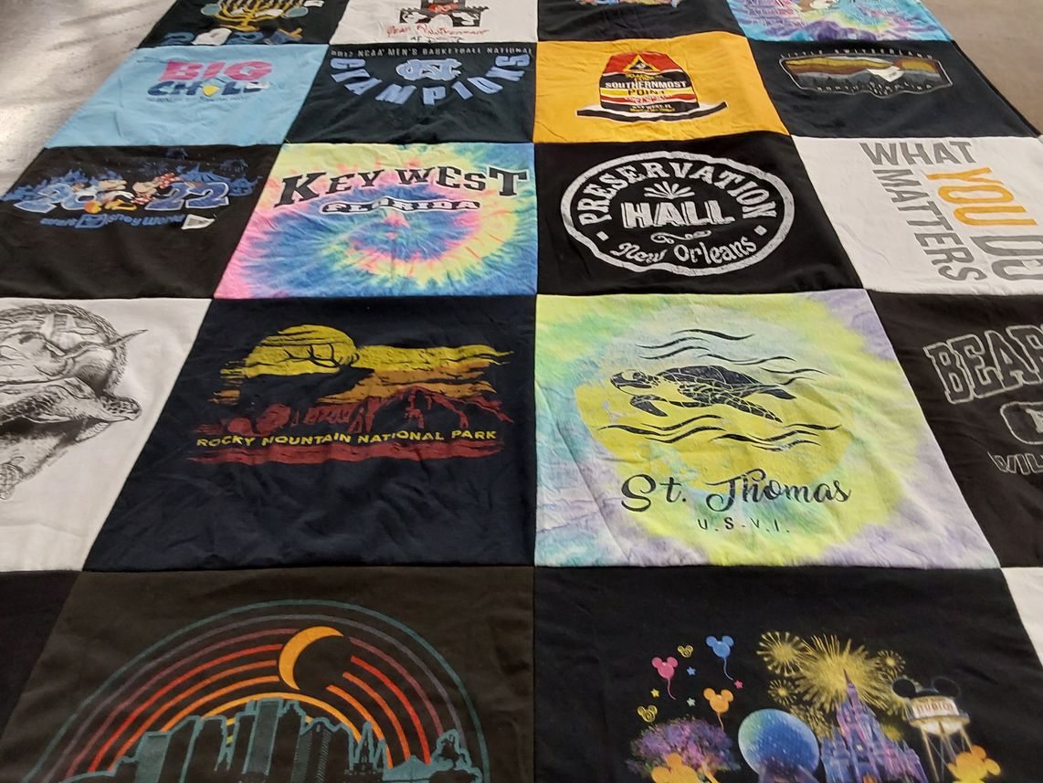 T-shirt quilt with travel, national parks themes by Robert from NC