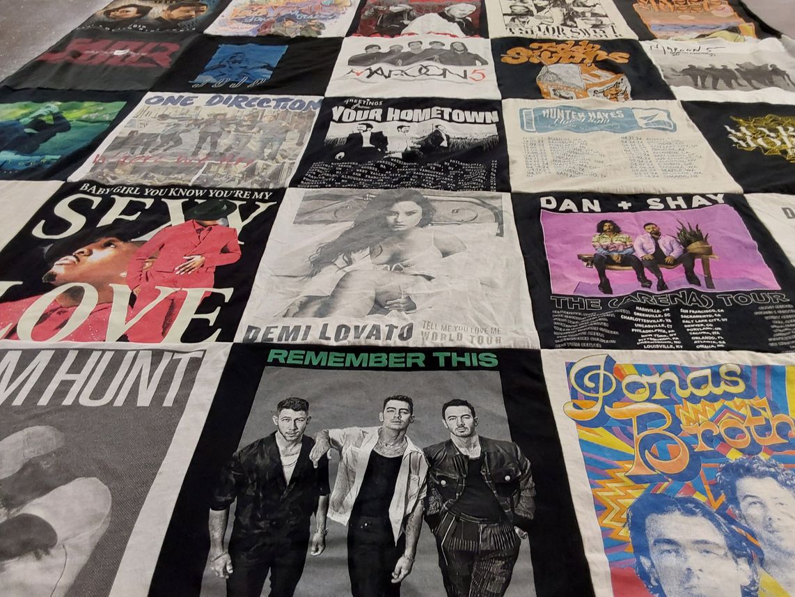 T-shirt quilt with music, concerts themes by Taylor from CA