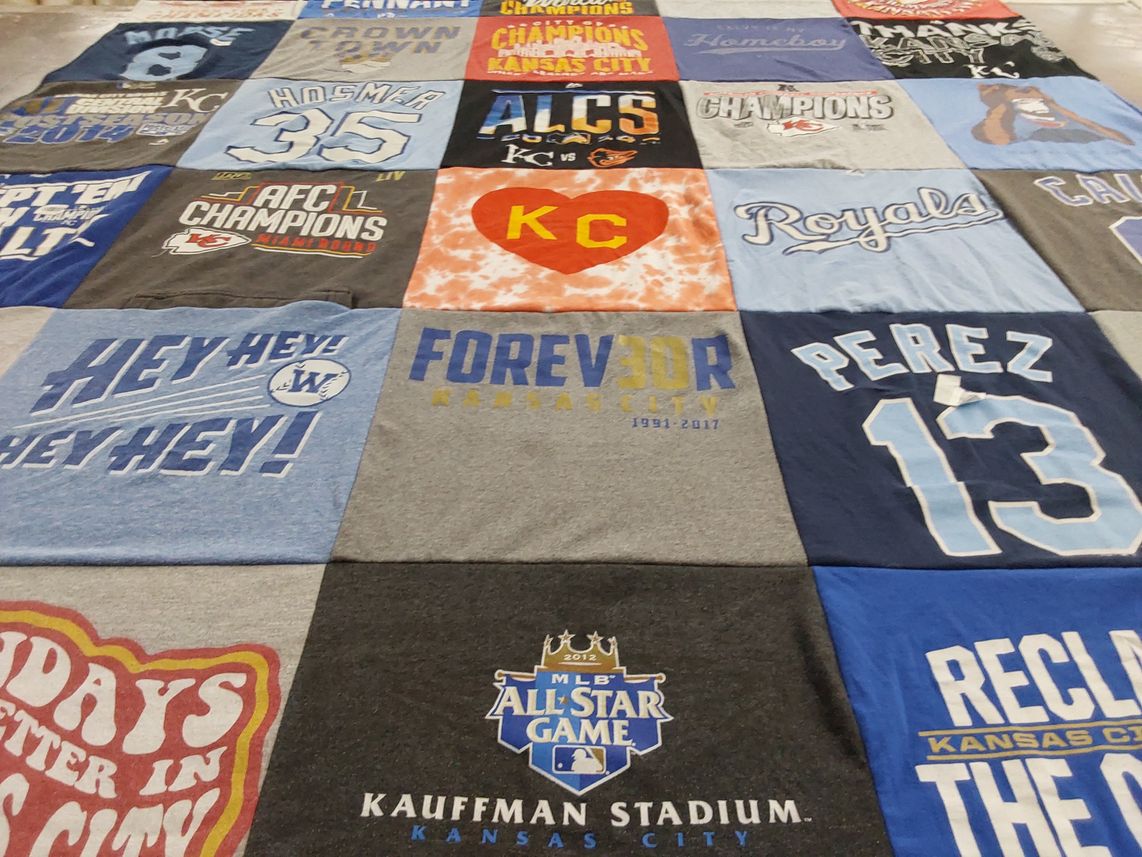 T-shirt quilt featuring kansas city royals, kansas city chiefs by Jordan from MO