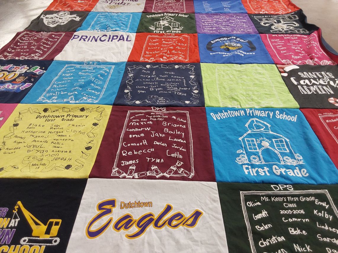 T-shirt quilt featuring dutchtown eagles by Yolande from LA
